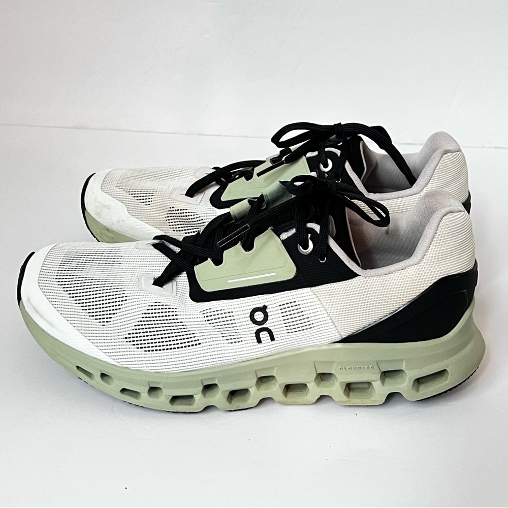 On Running Sneakers in White and Green